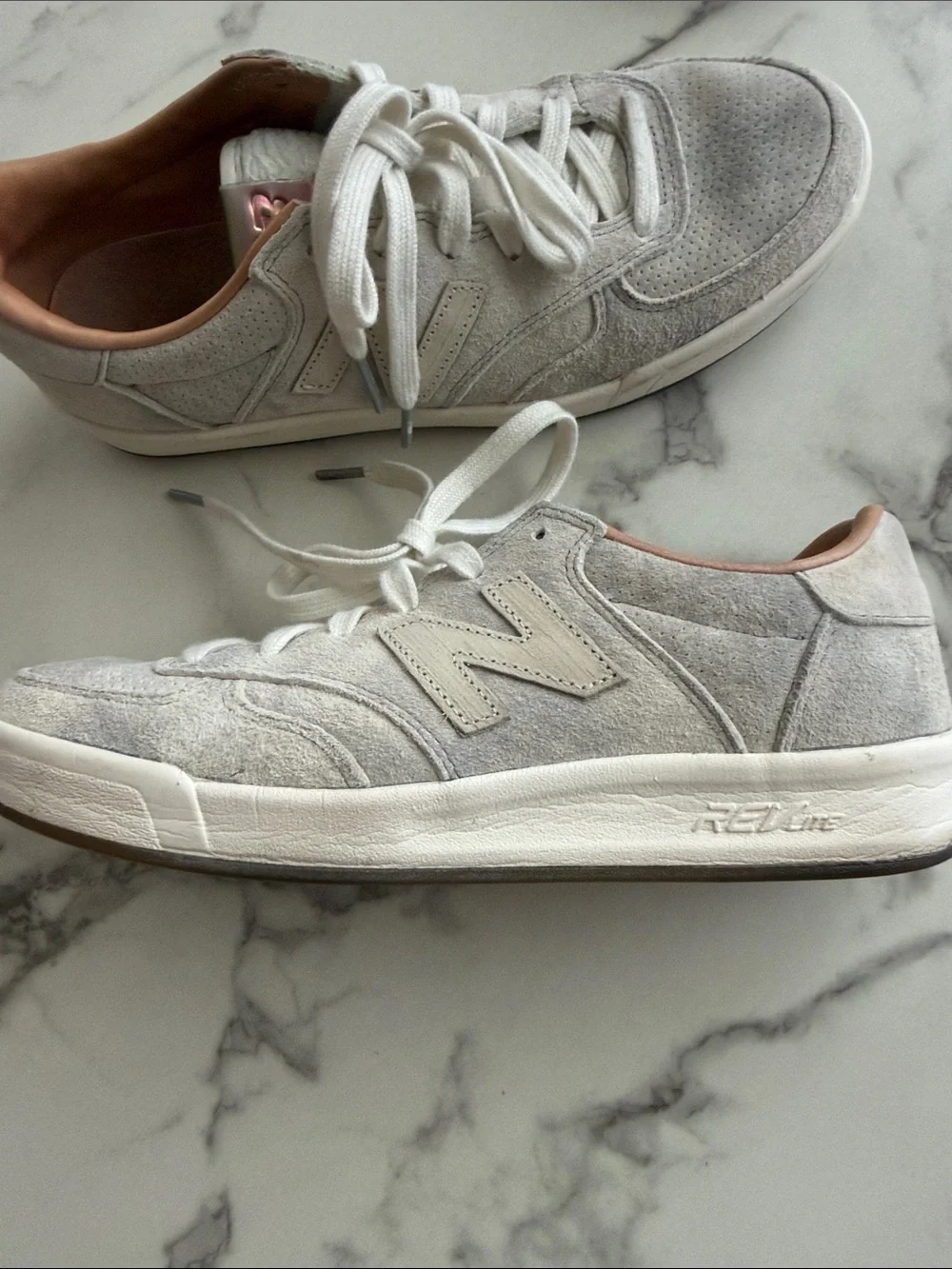 New Balance 300 Court